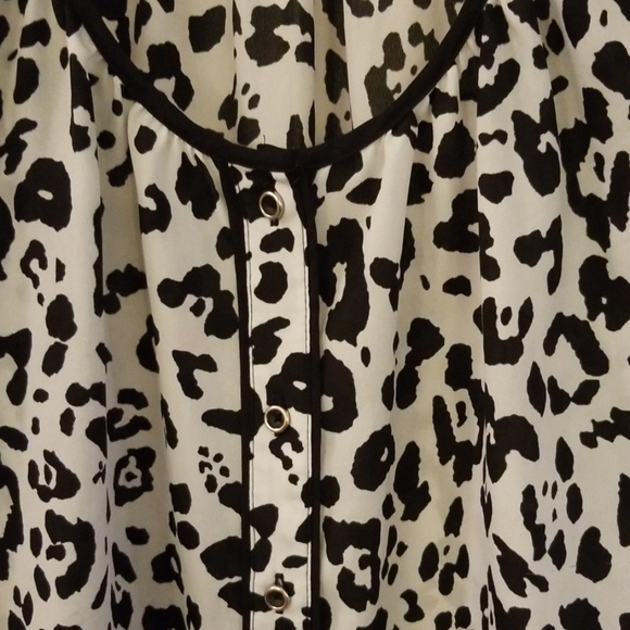 Top - Picture 3 of 3